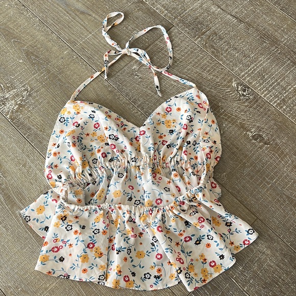 Backless crop top - Picture 3 of 3